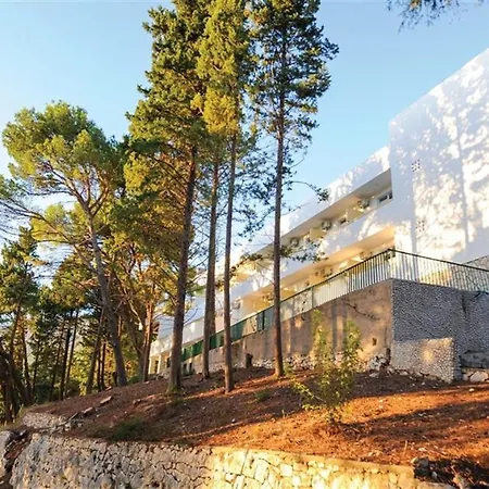 Hotel Oaza Gradac *